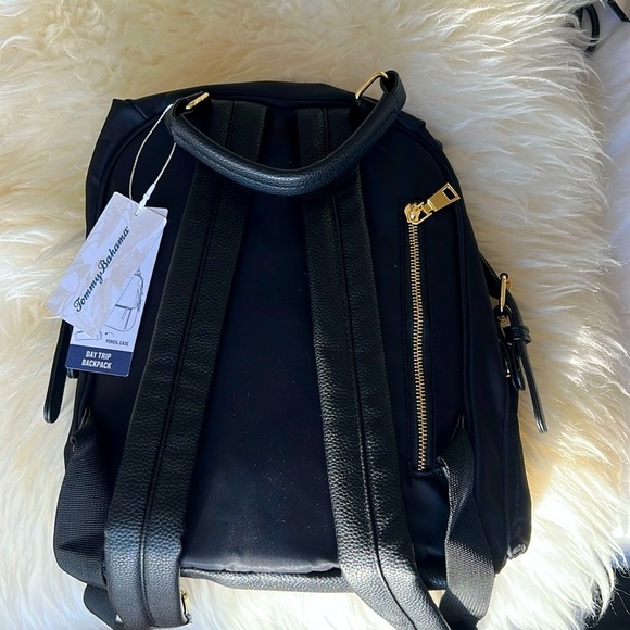 Tommy Bahama backpack in pristine condition, never worn with tags! - Picture 3 of 6